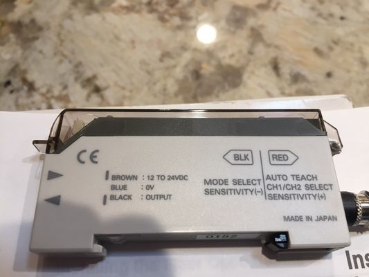 Sensor óptico de fibra óptica para la automatización industrial
