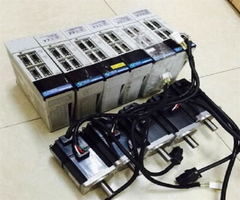 El servo industrial de MR-J2S-20A-EG 200W conduce el amplificador servo de 1.8A DC284-326V Mitsubishi