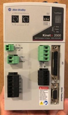 Allen-Bradley 2093-AC05-MP1 Kinetix 2000 módulo integrado del eje y módulo del eje