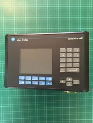 Las especificaciones de las terminales estándar de PanelView de Allen-Bradley K6C20L1