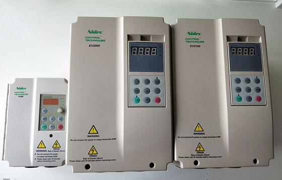 Emerson EV2000-4T0220G/0300P Invertidor de 22/30KW para aplicaciones industriales