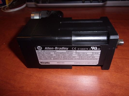 Se trata de una serie de componentes de la serie MPL, que incluyen el servomotor rotativo de 240 V.