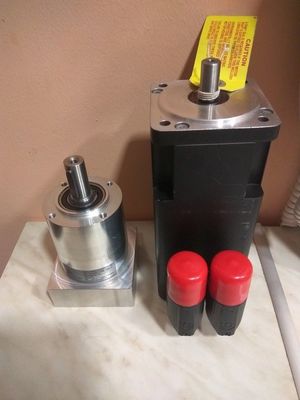 Se trata de un motor de servicio rotativo de 480 V de serie MPL