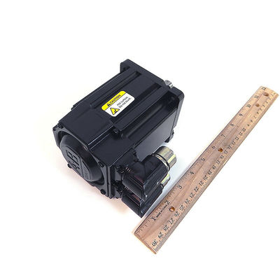 Se trata de un motor de servicio rotativo de 480 V de la serie MPL