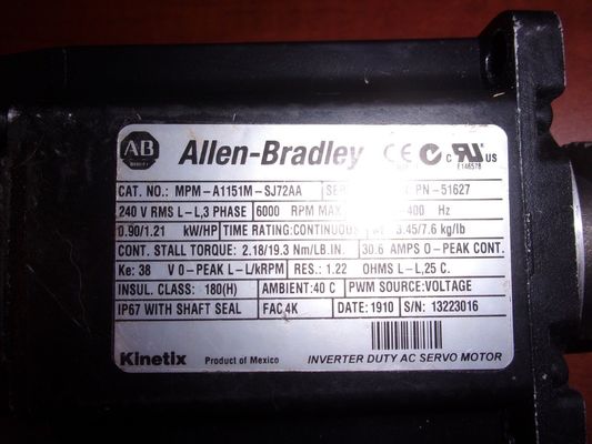 El motor de servicio rotativo de la serie MPM de 240 V AC