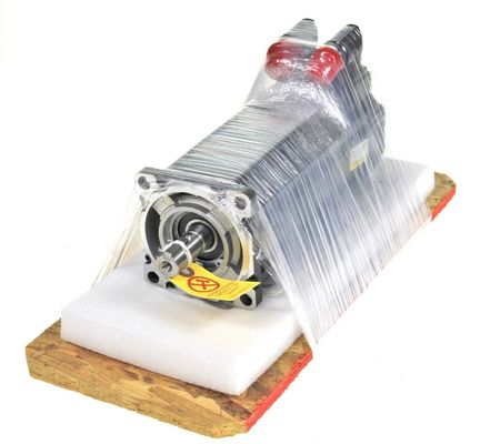 Se trata de un motor de servo rotativo de 480 V de la serie MPM