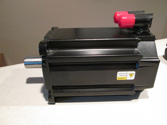 Se trata de un motor de servo rotativo de 480 V de la serie MPM.