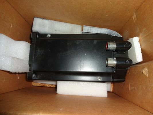 Se trata de un motor de servo rotativo de 480 V de la serie MPM.