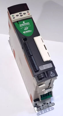 EMERSON SP0405 Acción universal de velocidad variable para motores de inducción y servomotores