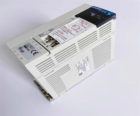 Mitsubishi - Servo Drive MR-J2S-100A Sistema de control de corriente y control de PWM sinusoidal