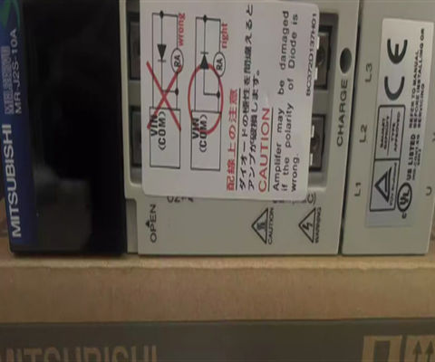 Tipo de contacto del relé del servoamplificador MR-J2S-700A de Mitsubishi