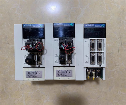 MR-J2S-40A - Servo amplificador - reconocimiento automático de tipo de motor MITSUBISHI
