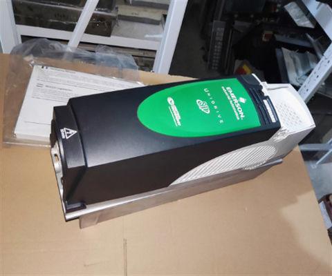 SP1402 Técnicas de control Unidrive SP Panel montado módulo de alimentación redundante con número de parte KJ3201X1-BA1
