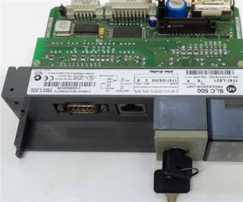 Allen-Bradley 1747-L531 SLC 5/03 Procesador 8K Memoria, DH485 y RS-232, Serie E