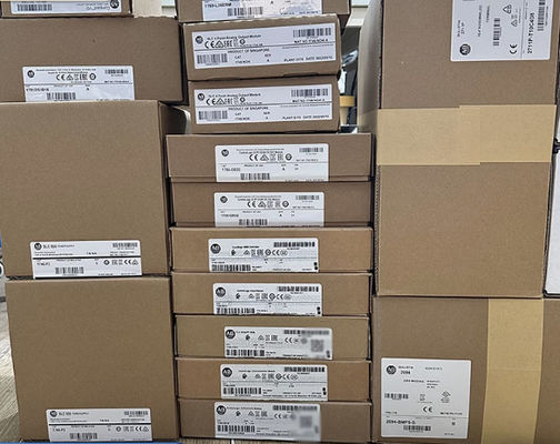 Controllogix Logix 5563 1756-L63 Módulo de control para Allen Bradley 1 Puerto Temperatura nominal -20...55 °C