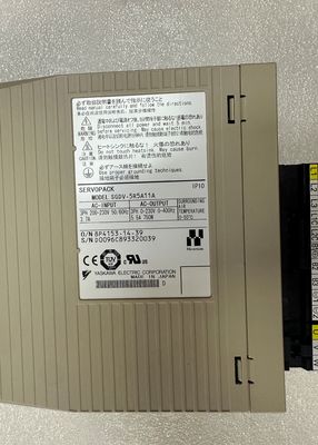 Servo de Yaskawa SGDV-5R5A11A 200V Capacidad nominal 200-230 VAC, entrada de 60 Hz
