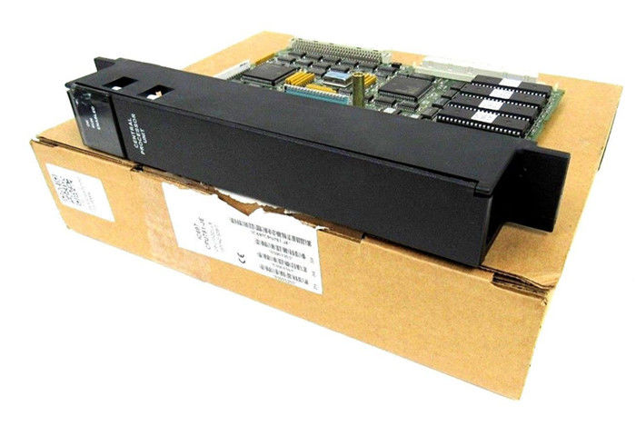 La UNIDAD CENTRAL de PROCESO EXTENSIBLE de 32 bits de la CPU 16 megaciclos de GE IC697CPU781 ES UNA SOLA CPU de la RANURA