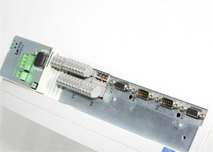 REGULADOR SERVO de Lenze EVS9323-EI 9300 SERIES kilovatio de 400/480 VAC 1,5 (2 HP)