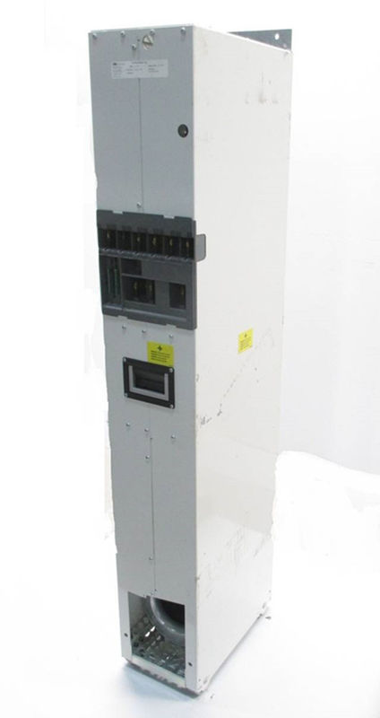 ABB ACS800-704-0910-7 3 QUE LA FASE ENTRÓ 816 AMPERIOS ENTRÓ 380-690 VAC ENTRÓ LOS HERZIOS 48-63 1000 AMPERIOS HICIERON SALIR 513-932 VDC DE SALIDA