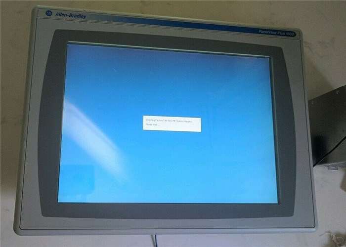 Allen Bradley PanelView Plus 7 2711P-T15C22D8 estándar S-B Color Touch 15 ENet DC