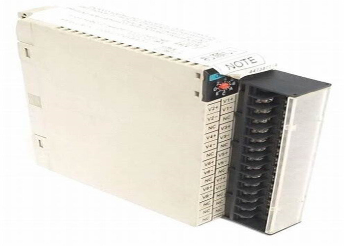 Omron C200H-DA003 HIZO SALIR V HECHO SALIR 8X 1-5 V del ANÁLOGO -10 A 10 del MÓDULO 8