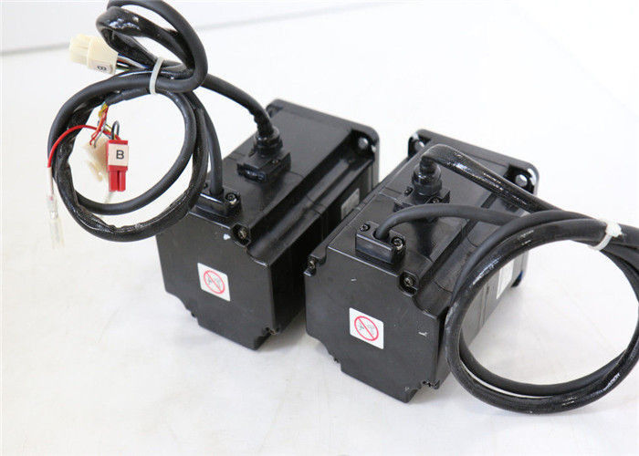 MOTOR SERVO DE LA CA SGMPH-04A1A-YR11   Motor servo industrial YASKAWA 400W 200V