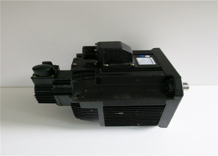 MOTOR SERVO síncrono de la CA del motor servo 3200W 200V 20.9A de la CA del bYaskawa SGMDH-32A2A-YR13