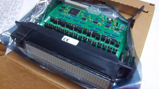 GE IC697MDL753 es 5/48 voltio DC, módulo de salida de la lógica negativa 32-Point de 0,5 amperios