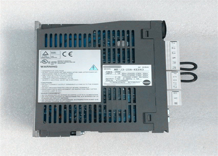 200W MITSUBISHI AC Servo Amplificador MR-J3-20A-KE043 360Hz 1.5A Dirección Industrial Salida 170V
