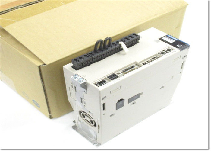 YASKAWA SGDH-30AE 3000W 28.4N/M 1000RPM*NIB Nuevo original