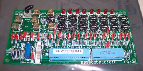 GE MD Exciter Control Board DS3800DMEC tiene 7 terminales para conectar componentes adicionales a la placa