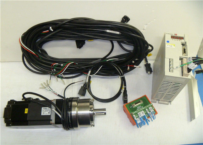 Se trata de un motor de 750 W AC HF-KE73BW1-S100 controlador MR-E-70A-KH003 nuevo