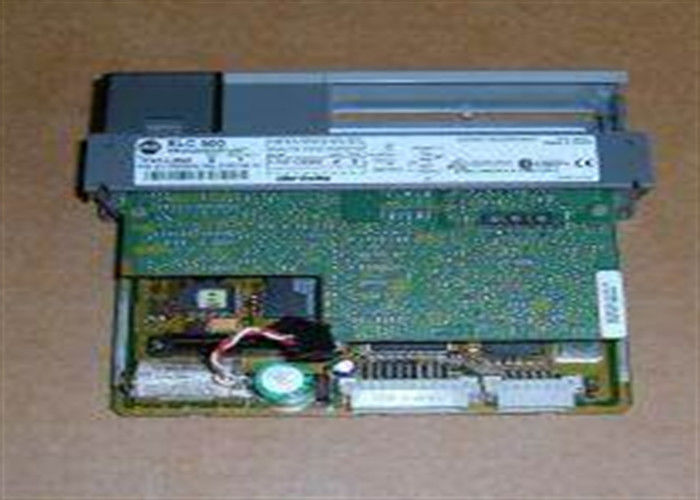 El módulo GE FANUC IC693MDL742 es un módulo GE FANUC de 6 puntos de entrada/salida de la serie 90-30 PLCS.