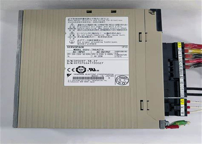 Yaskawa Nuevo SGDV-1R6A01A AC Servo Drives en la caja original