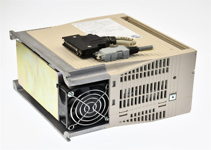 Yaskawa SGDV-200A05A AC Servo Amplificador Nuevo en la caja original