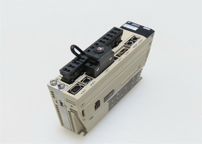 SGDV-R90A21A Nuevo Servo Amplificador de 220 V CA En Caja Original