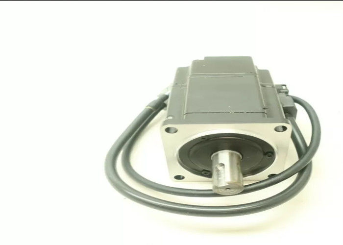 Yaskawa SGMAH-02BBAB1 200V AC Servo Motor Nuevo en el original