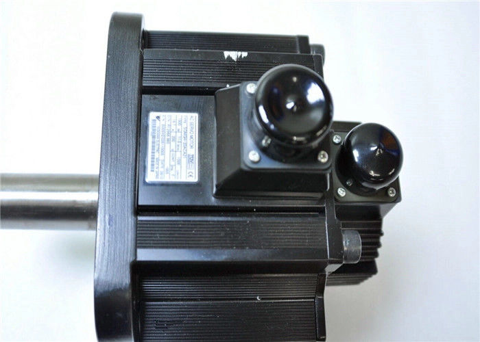 Yaskawa SGMSS-20ACA21 Servo Motor Nuevo en la caja original 220V