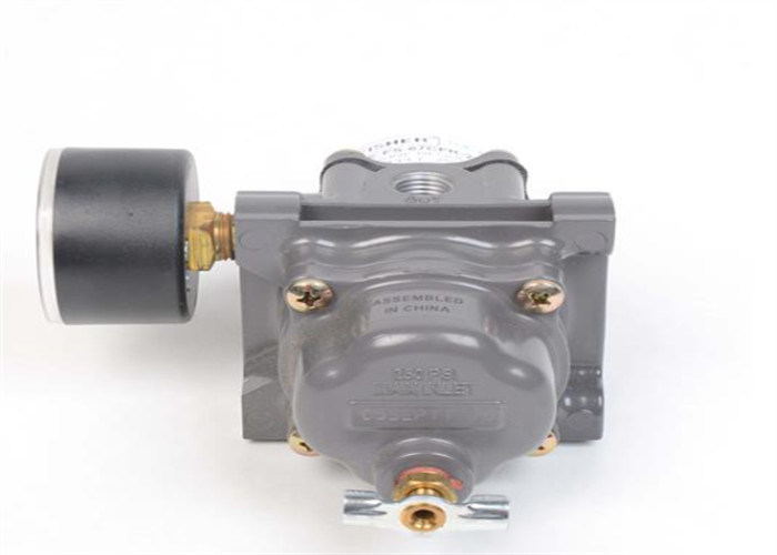 Emerson 67CFR regulador de presión 50 PSI Nuevo en la caja original