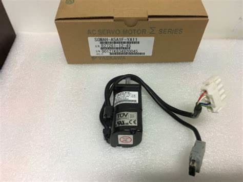 Yaskawa SGMAH-01BBAB1 30 VAC de 30 W a 1,5k W Tipo de alimentación de alta velocidad de 17 bits absoluto