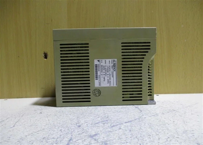 Las servoacciones de Yaskawa SGDA-04APP 200 Voltage Nuevo y original