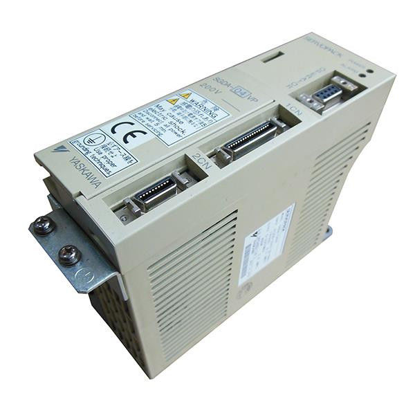 Yaskawa SGDA 04VP Servo Drives Nuevo en la caja original 200V