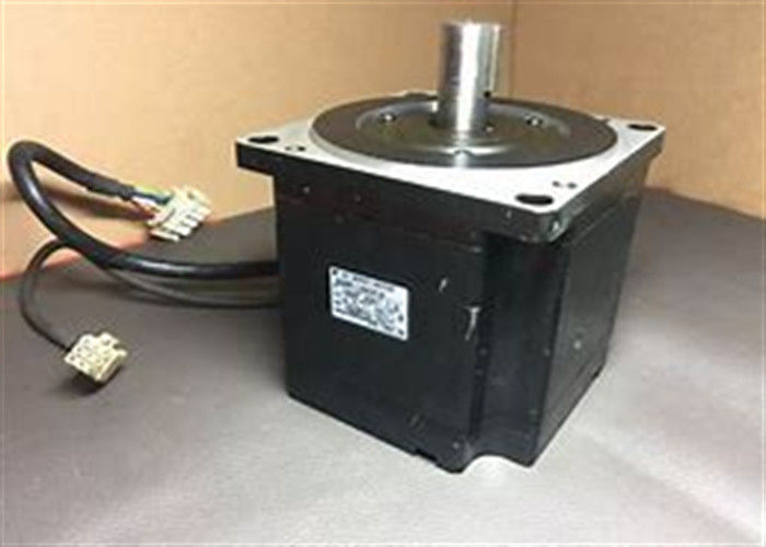 Yaskawa SGMP 15A314 AC Servo Motor Nuevo en la caja original