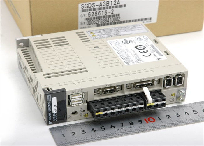 Yaskawa 0.03W Servo Drives SGDS-A3B12A Nuevo y original