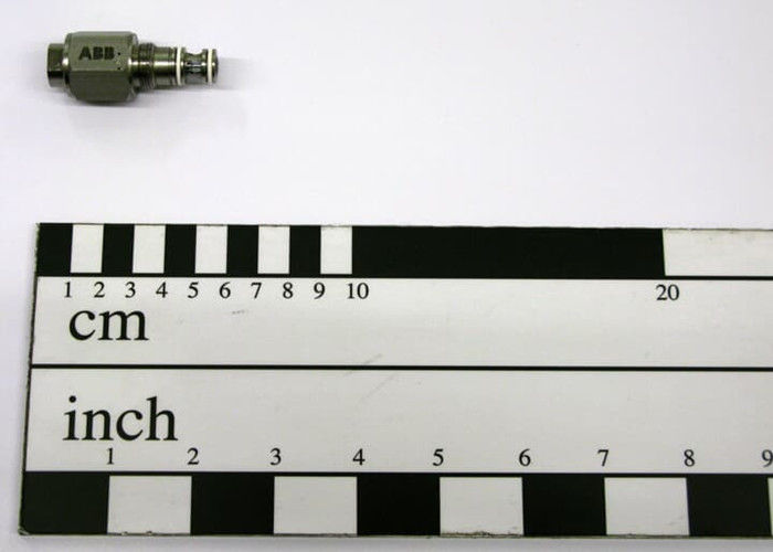 ABB 3HNA012517-001 2/2 VALVA PARA FLUIDOS Francia (FR) El peso neto del producto es de 0,066 kg
