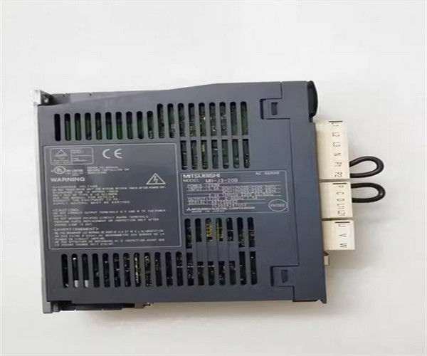 MR-J3-200B 2KW Servoamplificador de CA Mitsubishi MR-J3 200 a 230 V