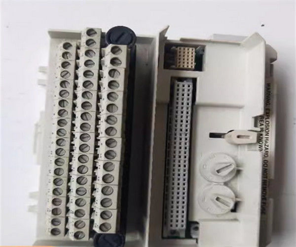 EN 61010-2-201 Módulo de alimentación redundante con voltaje de ensayo dieléctrico de 500 V a.c.