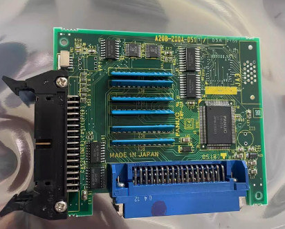 Fanuc A20B-2004-0511 Módulo de E/S digital con conector de 15 pines tipo D