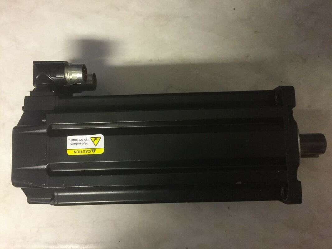 Se trata de un motor de servo rotativo de 480 V de la serie MPM.