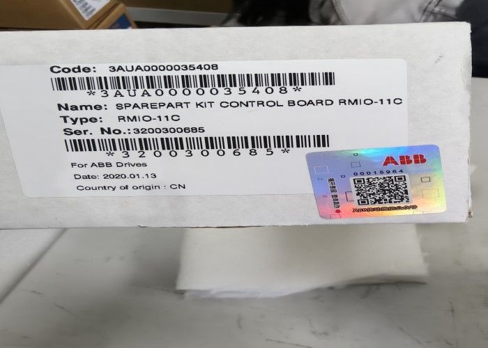 ABB RMIO-11C Servo accionamiento industrial 24V DC-230V CA IP20 -10 grados C- 60 grados C